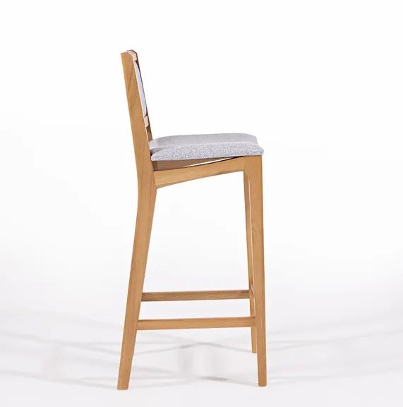 BANQUETA UNE ESTOFADA